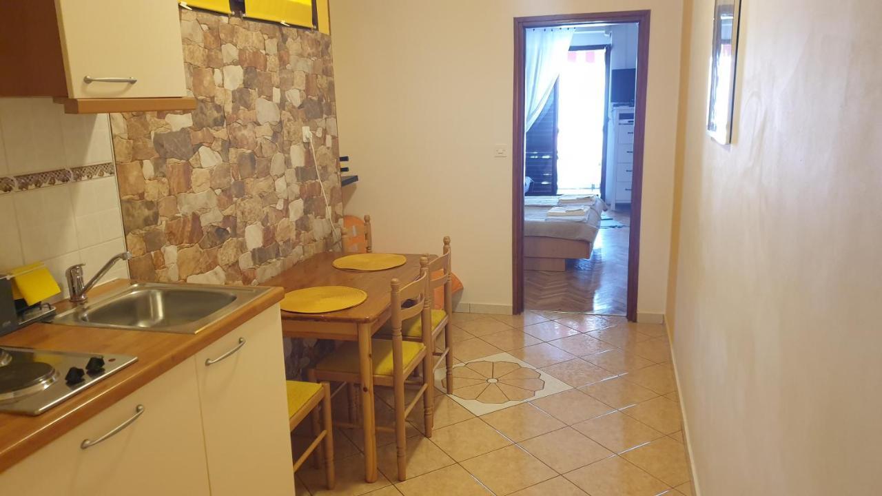 Apartmani Dea Jadranovo Exterior photo